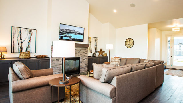living room at Alpine 18 Vacation Rental at Tetherow