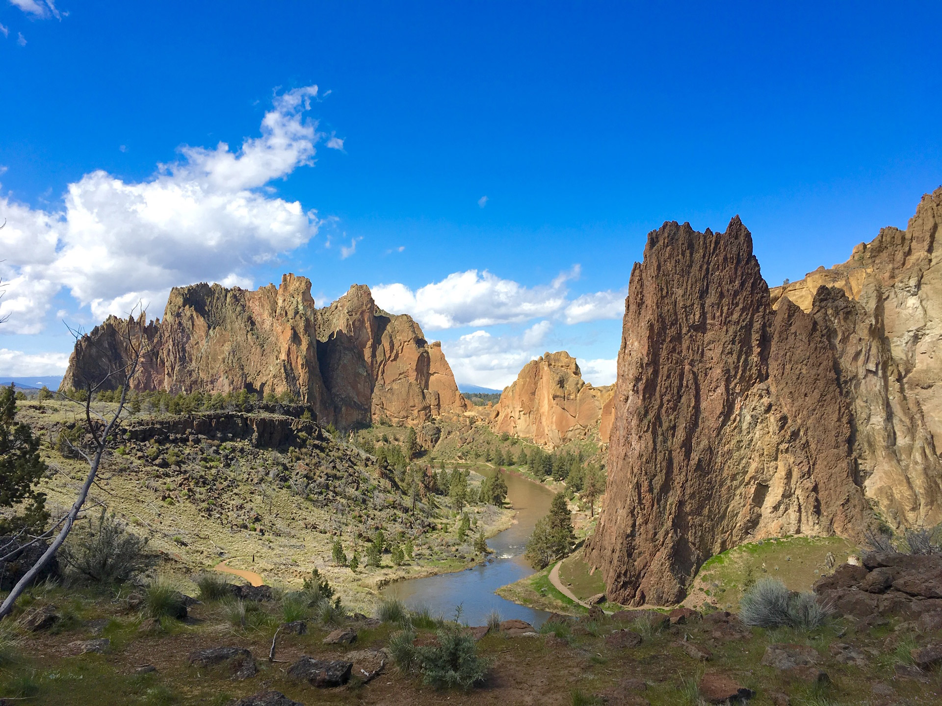 Discover the Magic of Smith Rock State Park when you’re in Bend