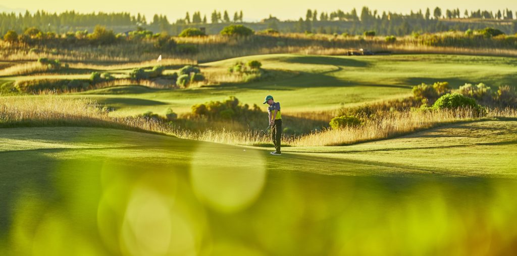 youth golfer